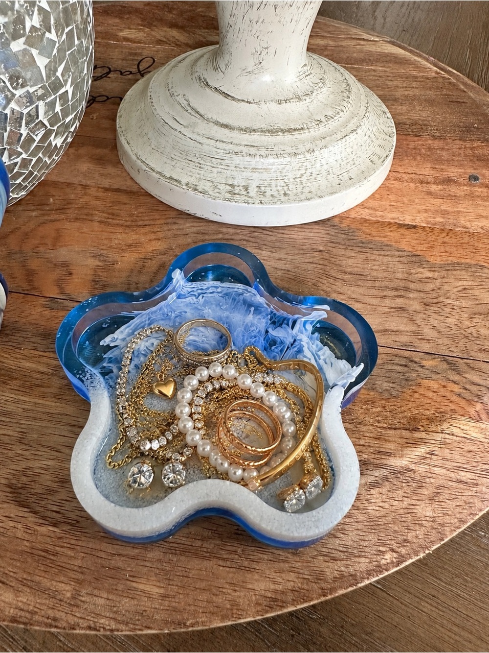 Blue beach themed Resin Trinket Dishes (Set of 2) - Picture 2 of 6